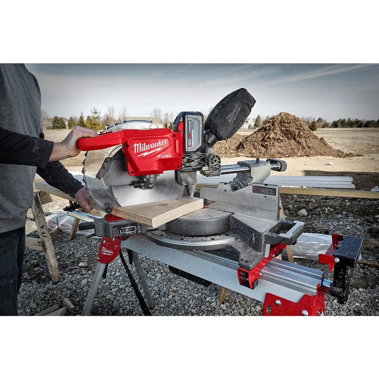 SKIL SPT88-01 12" Worm Drive Dual Bevel Sliding Miter Saw